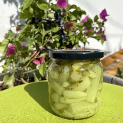 330 CC Zeytinyağlı Baharatlı Doğranmış Enginar Sapı